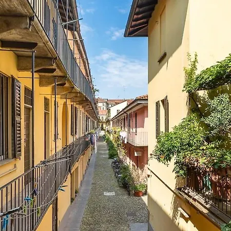 Navigli - Centro Vintage Apt - Movida&free Wifi Lägenhet